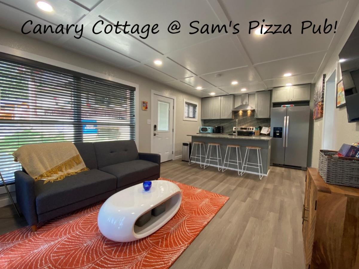 Canary Lake Cottage W/Hot Tub At Sam'S Pizza Hot Springs Bagian luar foto