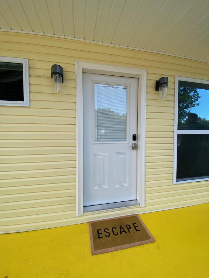 Canary Lake Cottage W/Hot Tub At Sam'S Pizza Hot Springs Bagian luar foto